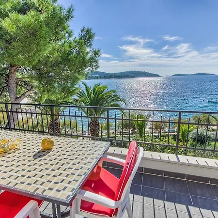 Lidija Apartment *