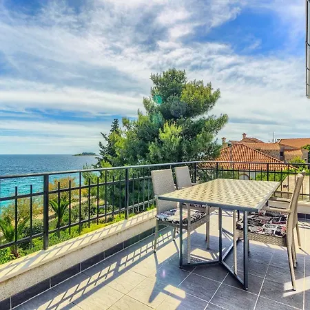 Apartment Lidija *